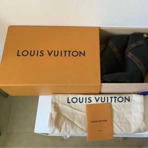 LOUIS VUITTON ankle boots matchmake